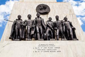 Monumento a los Vencedores de Ayacucho. Quinua